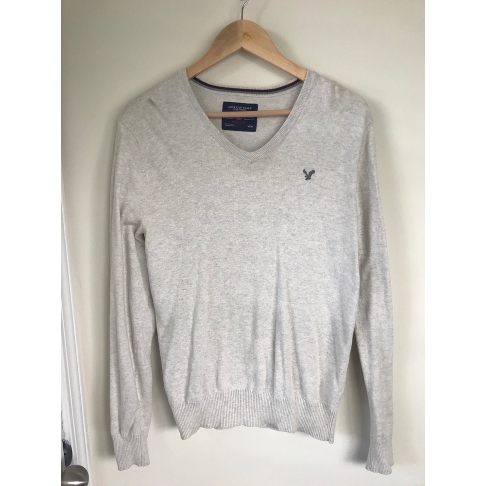 Men’s Medium v neck - tan American Eagle sweater